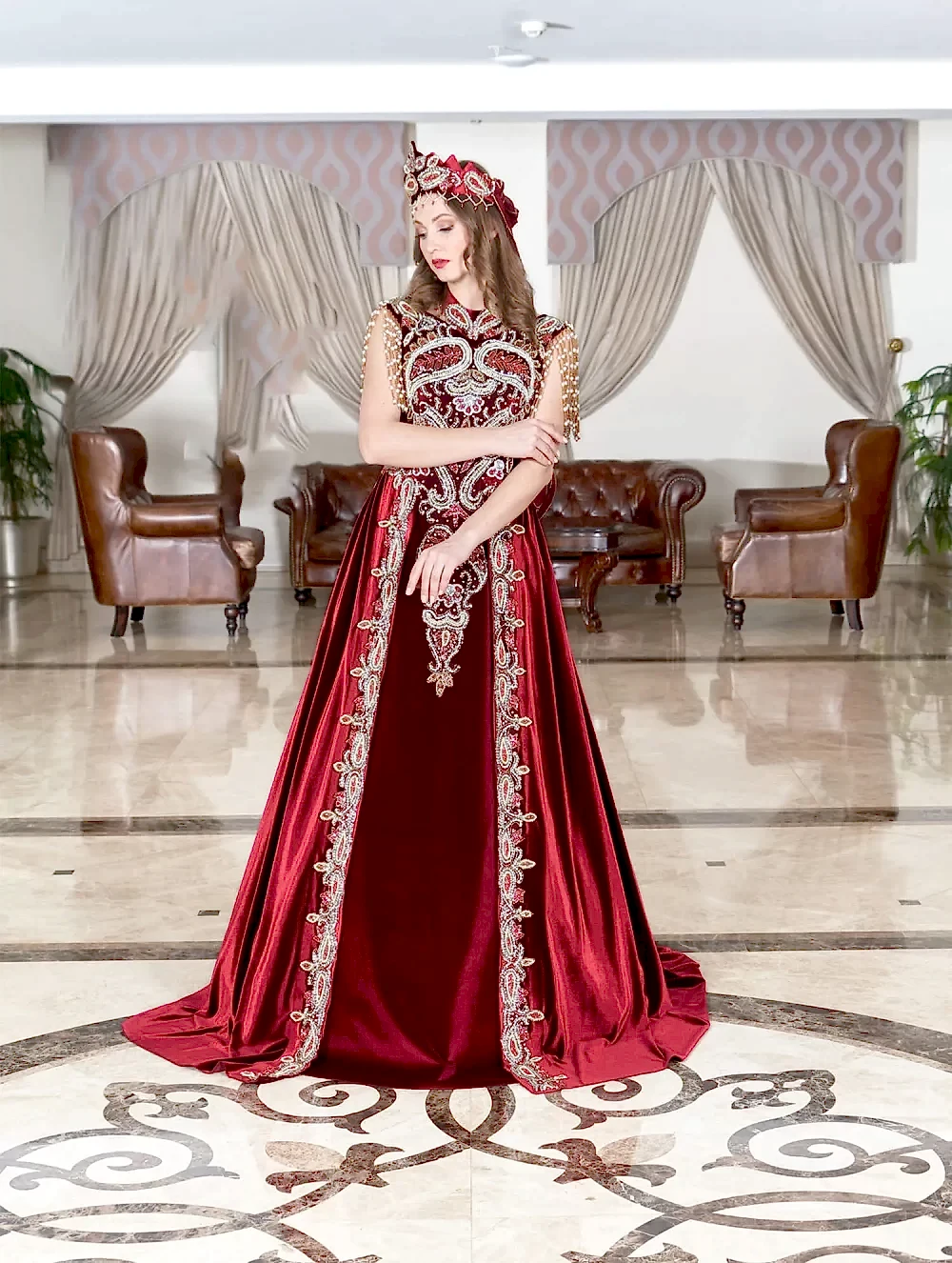 Geleneksel Tarz Bordo Kına Kaftan