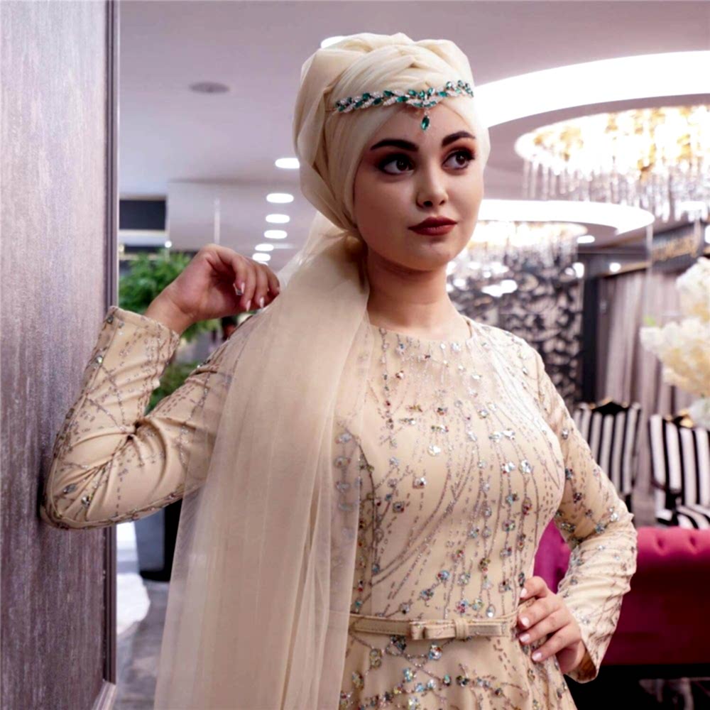 Kristal Taş İşlemeli Krem Tesettür Abiye Elbise